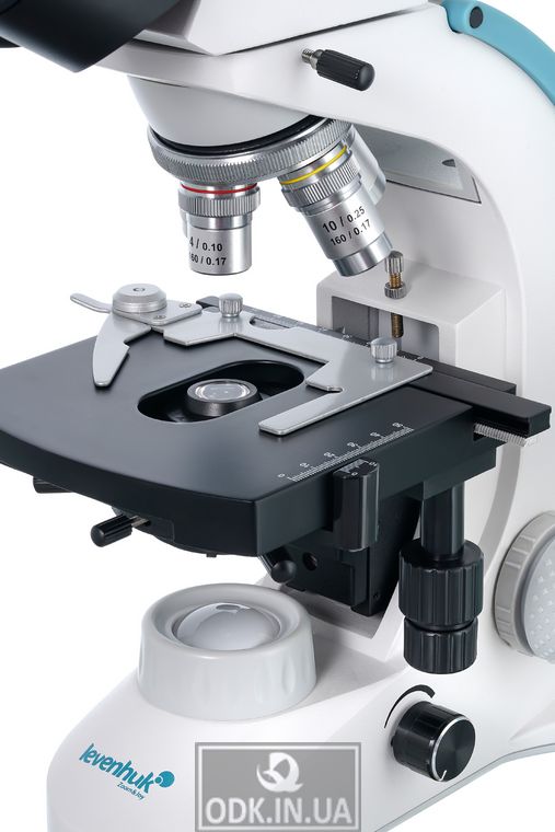 Мікроскоп Levenhuk 900T, тринокулярний