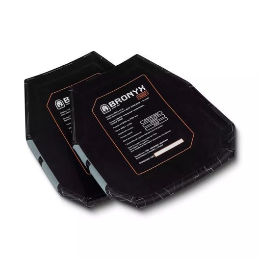 Поліетиленова бронеплита 3 класу Ultimate Bronyx (1шт), Розмір М (25&times;30 см) Вага 0.99 кг.