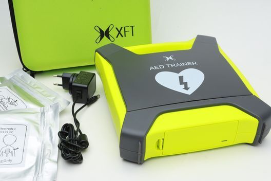 Тренажер XFT-120G AED автоматичний зовнішній дефібрилятор