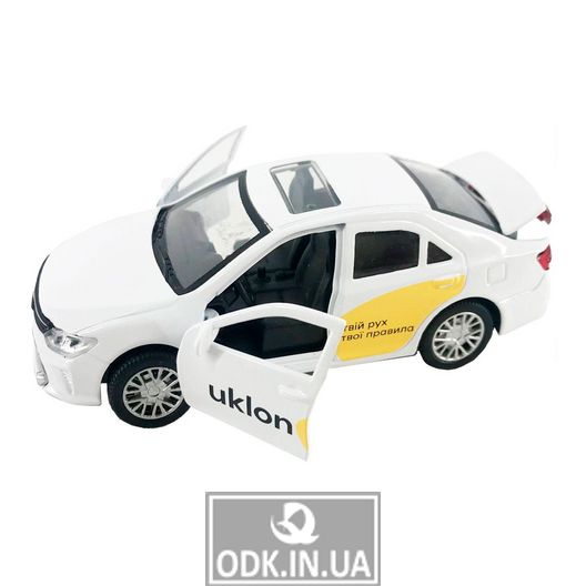 Car model - Toyota Camry Uklon