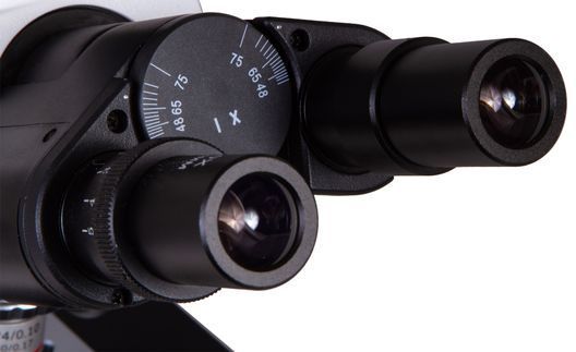 Мікроскоп цифровий Levenhuk MED D20T LCD, тринокулярний