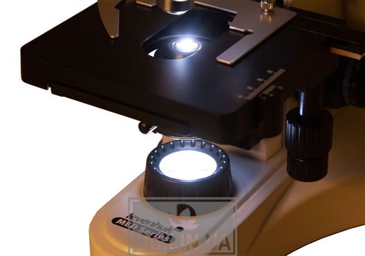 Мікроскоп цифровий Levenhuk MED D10T LCD, тринокулярний