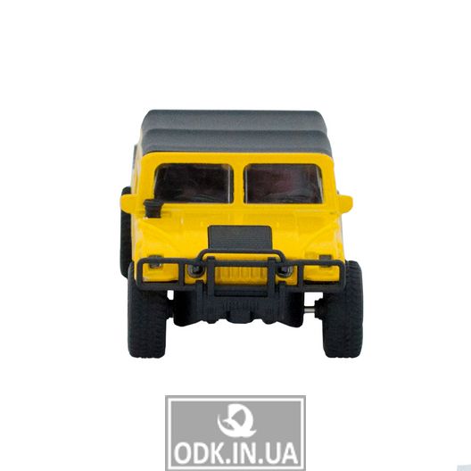 The car model is Hummer H1