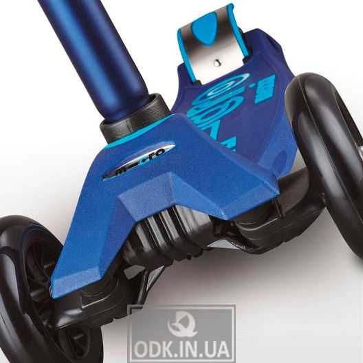 Maxi Deluxe Micro Scooter - Blue