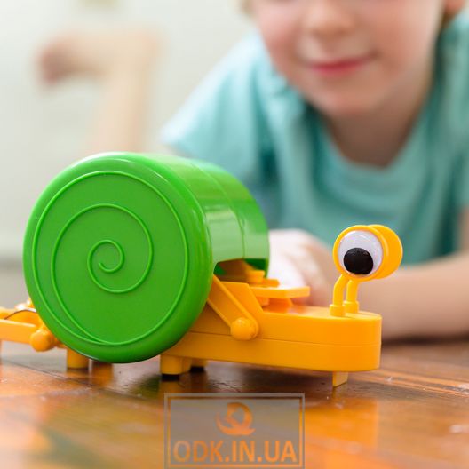 The robot snail with the hands 4M (00-03433)